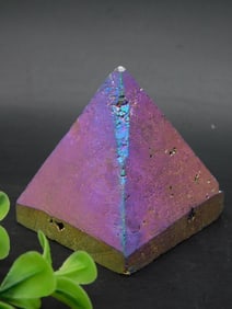 DRUZY TITANIUM PYRAMID ROCK STONE LAPIDARY SPECIMEN