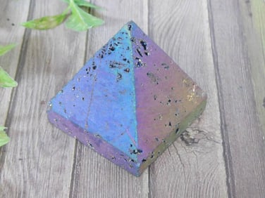 DRUZY TITANIUM PYRAMID Rock Stone Lapidary Specimen