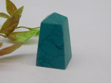 Teal Stone Pyramid Shaped Specimen, 40 Grams ROCK STONE LAPIDARY SPECIMEN