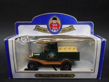 Oxford Die-Cast Limited Edition Grants Farm Truck