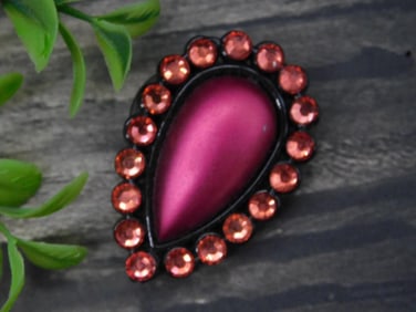 Teardrop-Shaped Pink and Red Decorative Pin