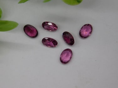 GARNET GEMSTONES ROCK STONE LAPIDARY SPECIMEN