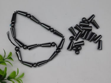 STONE BEADS ROCK STONE LAPIDARY SPECIMEN