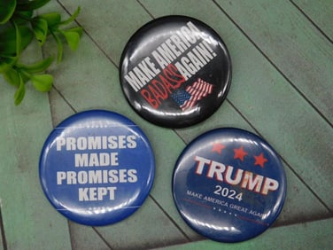 DONALD TRUMP CAMPAIGN PINS