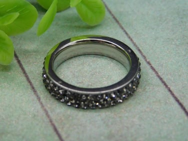 STONE RING ROCK STONE LAPIDARY SPECIMEN