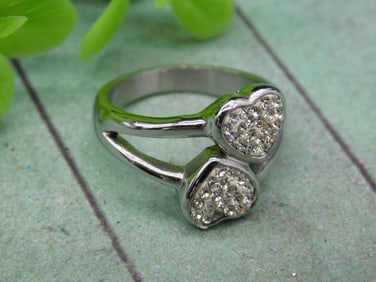 HEART RING