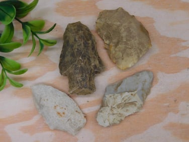 HAND KNAPPED ARTIFACTS ROCK STONE LAPIDARY SPECIMEN