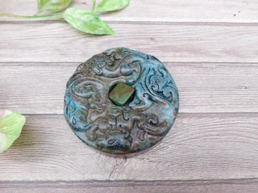 CARVED JADE ROCK STONE LAPIDARY SPECIMEN