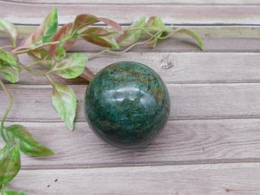 Polished Green Stone Sphere ROCK STONE LAPIDARY SPECIMEN