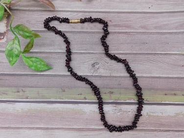Garnet Chip Beaded Necklace With Metal Clasp