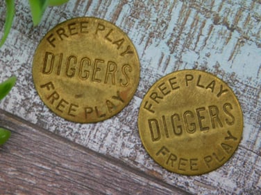 Pair of Diggers Free Play Brass Tokens