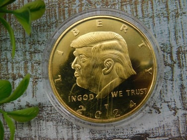 2024 Donald Trump Commemorative Gold-Toned Coin