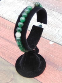 Green Beaded Elastic Bracelet with Display Stand