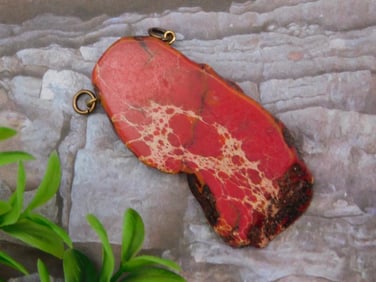 STONE PENDANT ROCK STONE LAPIDARY SPECIMEN