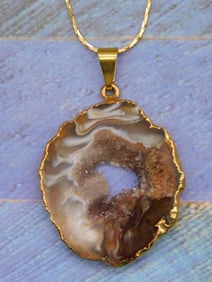 GEODE SLICE PENDANT ON CHAIN NECKLACE ROCK STONE LAPIDARY SPECIMEN