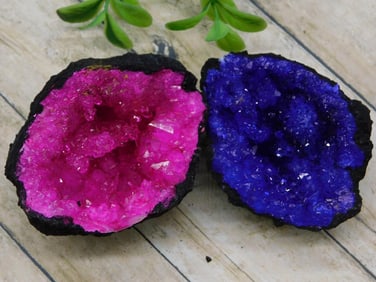 PINK AND BLUE GEODES ROCK STONE LAPIDARY SPECIMEN