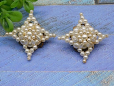 COSTUME JEWELRY EARRINGS