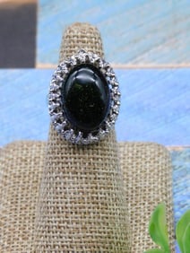 STONE RING ROCK STONE LAPIDARY SPECIMEN