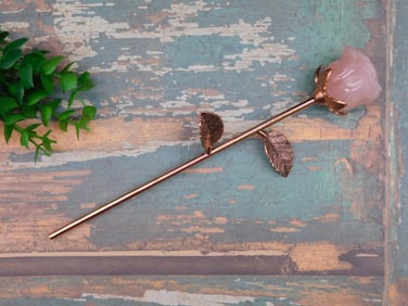 ROSE QUARTZ ROSE ROCK STONE LAPIDARY SPECIMEN