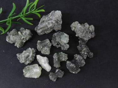 PREHNITE ROCK STONE LAPIDARY SPECIMEN