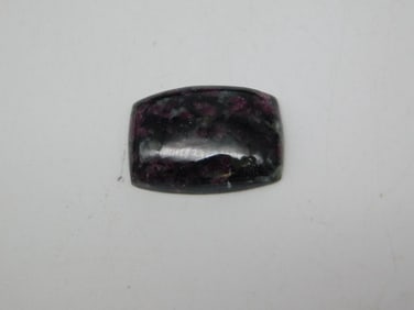 EUDIALYTE CABOCHON ROCK STONE LAPIDARY SPECIMEN