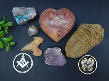 MIXED LOT ROCK STONE LAPIDARY SPECIMEN