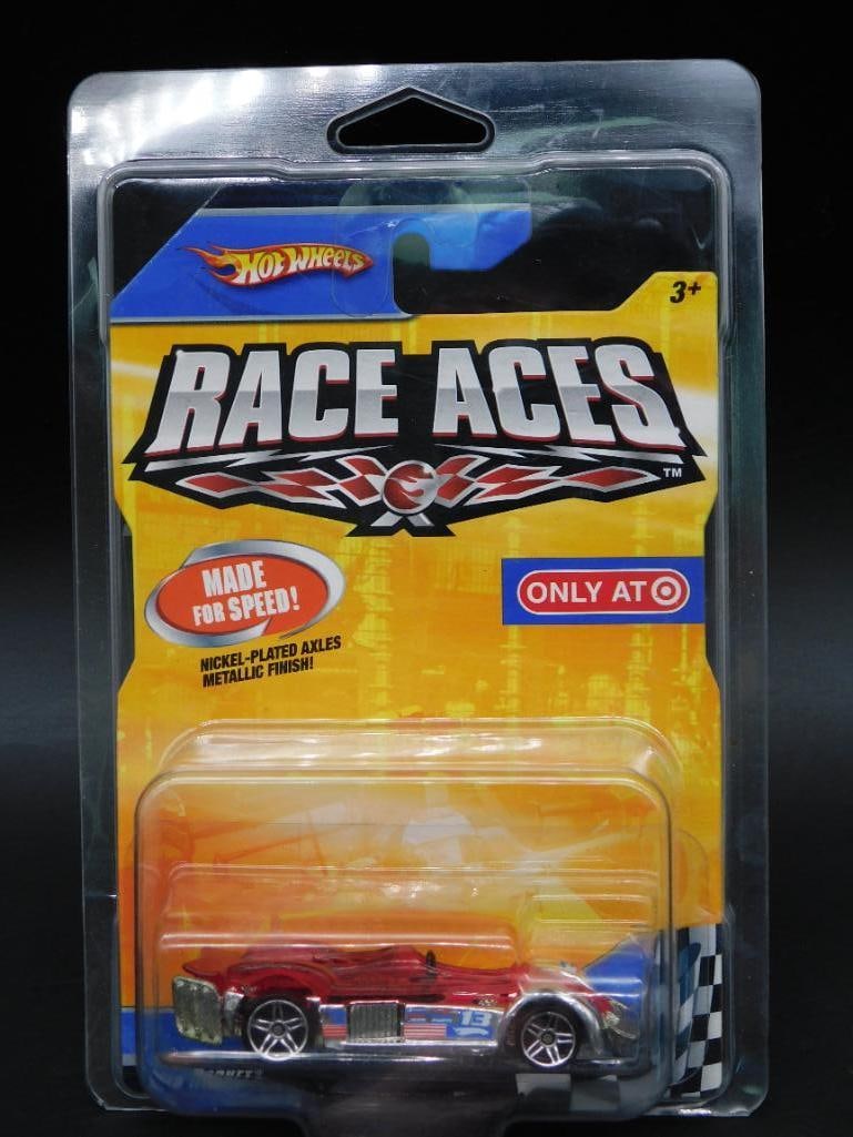 Hot Wheels Race Aces With Track Accessory (1 of 2)