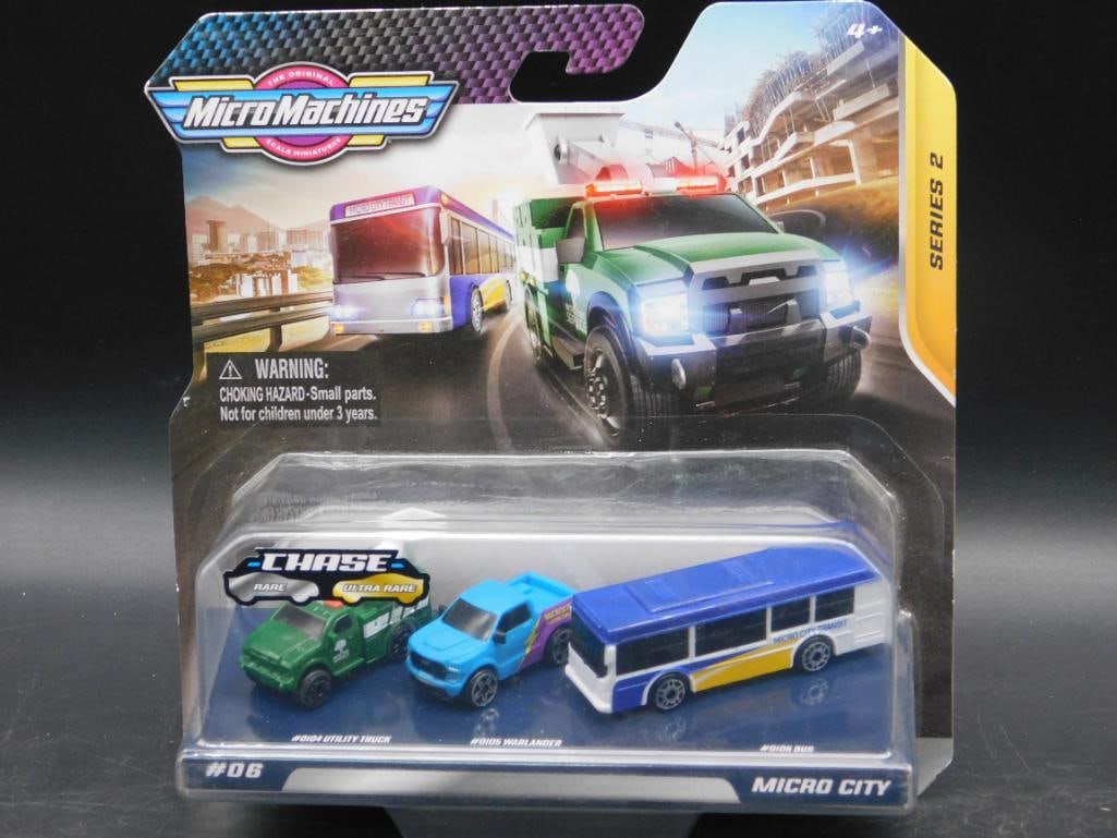 Micro Machines Series 2 Micro City Chase Pack (1 of 3)