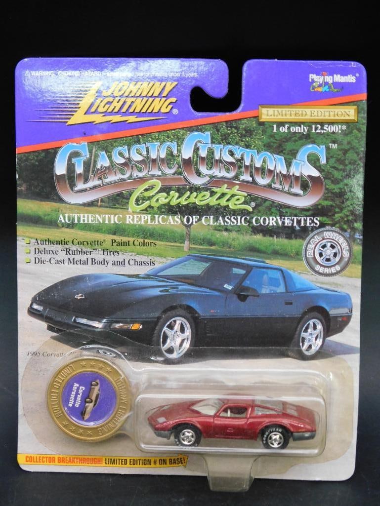 Johnny Lightning Classic Customs Corvette 1:64 Scale Model (1 of 4)