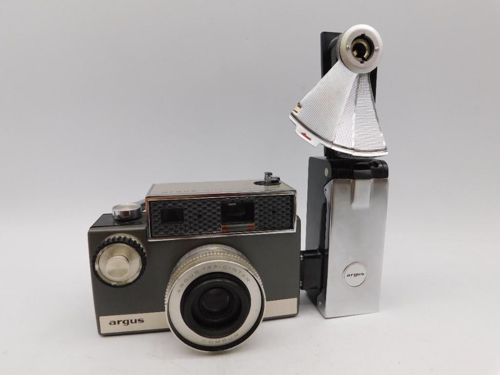 Argus Autronic 35 Camera with Flash Attachment (1 of 5)