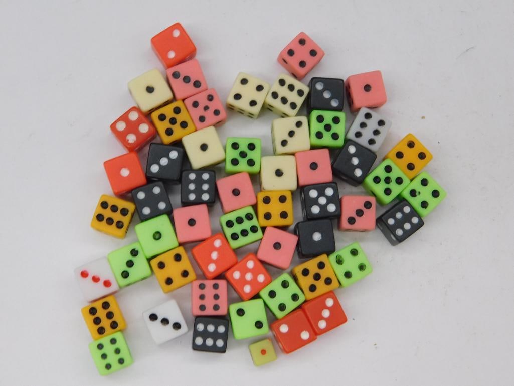 PLAYING DICE VINTAGE ANTIQUE: WELCOME TO HATMAN AUCTIONS! SPECIAL NOTICE: Please see photos for measurements and descriptions. ***Yes, we have in house shipping with MANY REPEAT CUSTOMERS because of our streamlined service. ****We