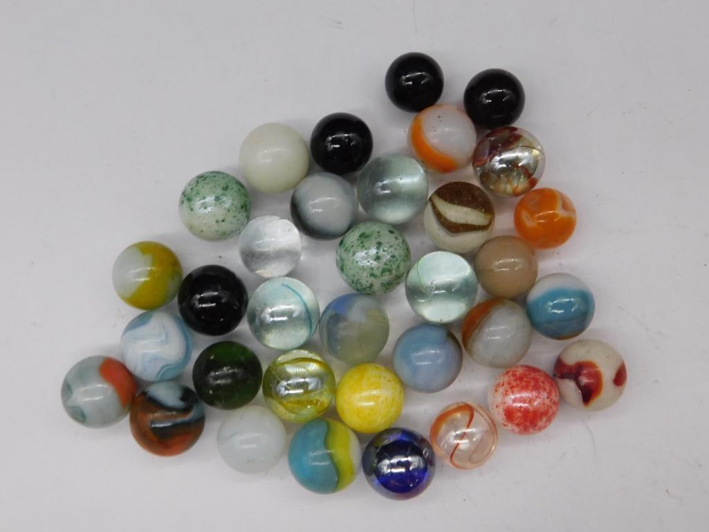 VINTAGE GLASS MARBLES: WELCOME TO HATMAN AUCTIONS! SPECIAL NOTICE: Please see photos for measurements and descriptions. ***Yes, we have in house shipping with MANY REPEAT CUSTOMERS because of our streamlined service. ****We
