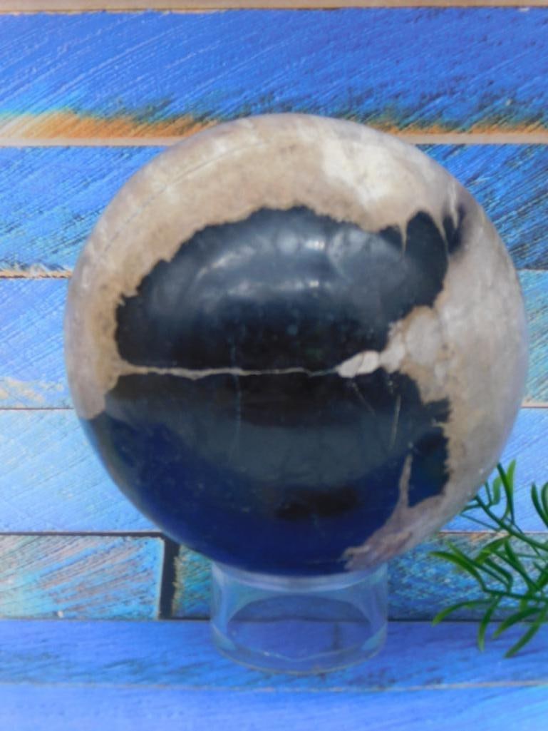 2 POUND PETRIFIED WOOD SPHERE ROCK STONE LAPIDARY SPECIMEN: 2 POUND PETRIFIED WOOD SPHERE ROCK STONE LAPIDARY SPECIMEN