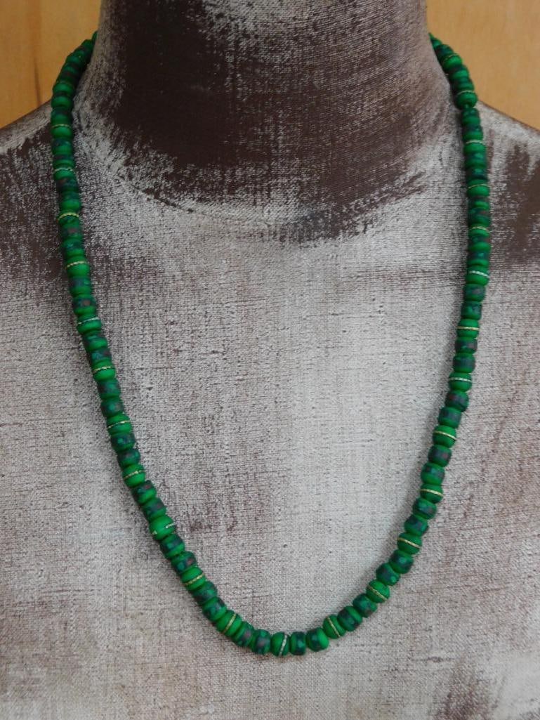 AFRICAN TRADE BEADS ROCK STONE LAPIDARY SPECIMEN: AFRICAN TRADE BEADS ROCK STONE LAPIDARY SPECIMEN