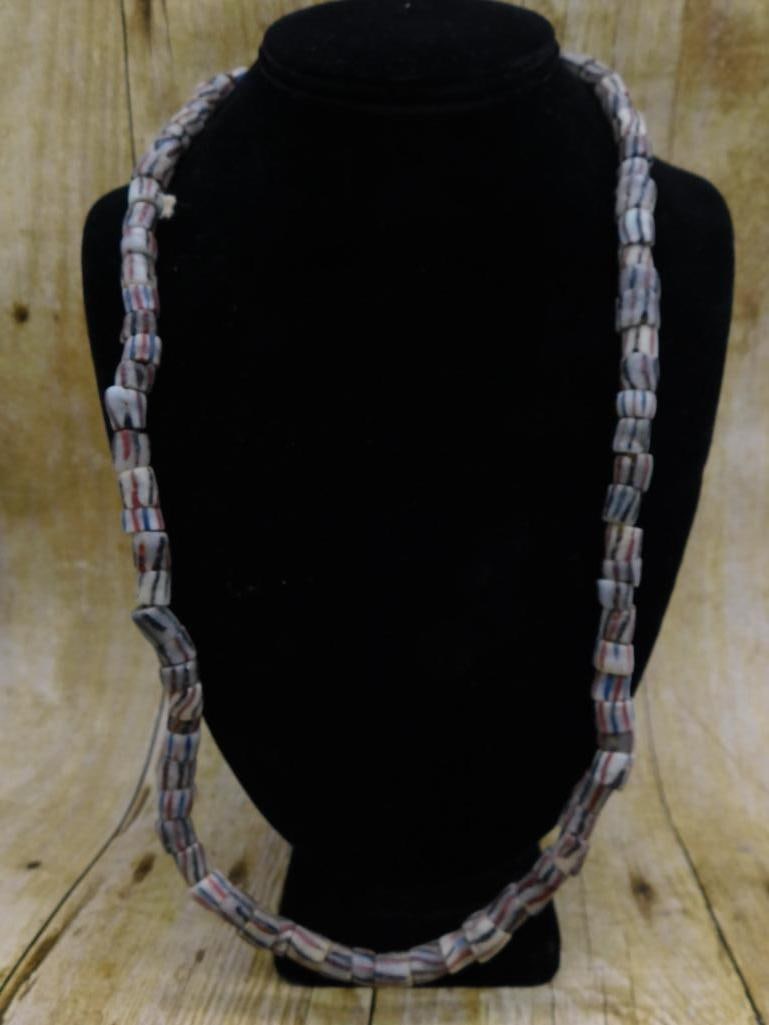 AFRICAN TRADE BEAD NECKLACE ROCK STONE LAPIDARY SPECIMEN: AFRICAN TRADE BEAD NECKLACE ROCK STONE LAPIDARY SPECIMEN