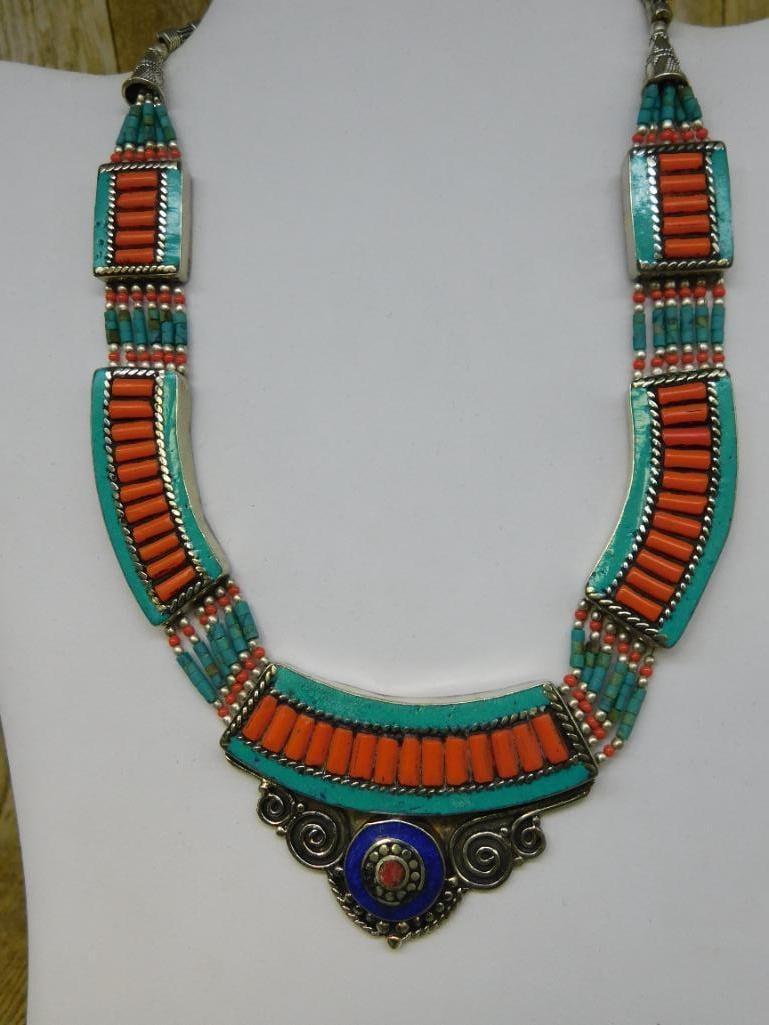 TURQUOISE AND CARNELIAN NECKLACE ROCK STONE LAPIDARY SPECIMEN: TURQUOISE AND CARNELIAN NECKLACE ROCK STONE LAPIDARY SPECIMEN