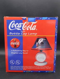 COCA-COLA COKE POLAR BEAR BOTTLE CAP LAMP: COCA-COLA COKE POLAR BEAR BOTTLE CAP LAMP