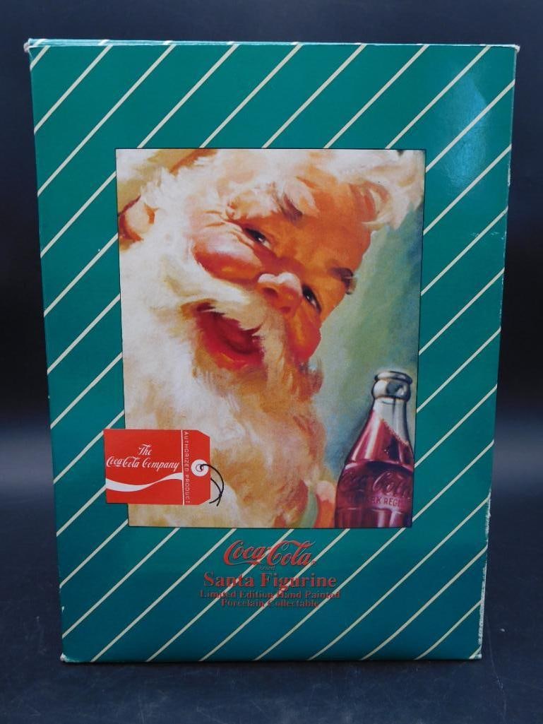 COCA-COLA COKE SANTA FIGURINE: COCA-COLA COKE SANTA FIGURINE