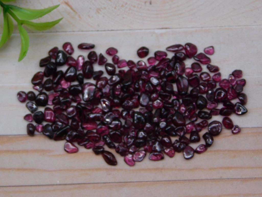 GARNET ROCK STONE LAPIDARY SPECIMEN: GARNET ROCK STONE LAPIDARY SPECIMEN