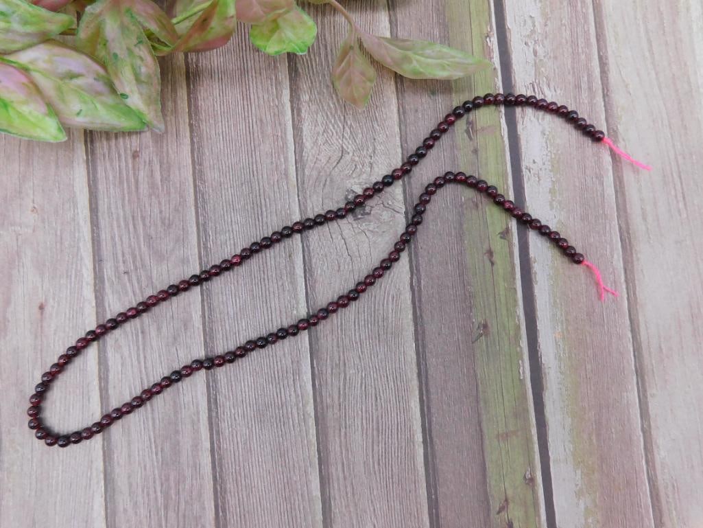 GARNET BEADS ROCK STONE LAPIDARY SPECIMEN: GARNET BEADS ROCK STONE LAPIDARY SPECIMEN
