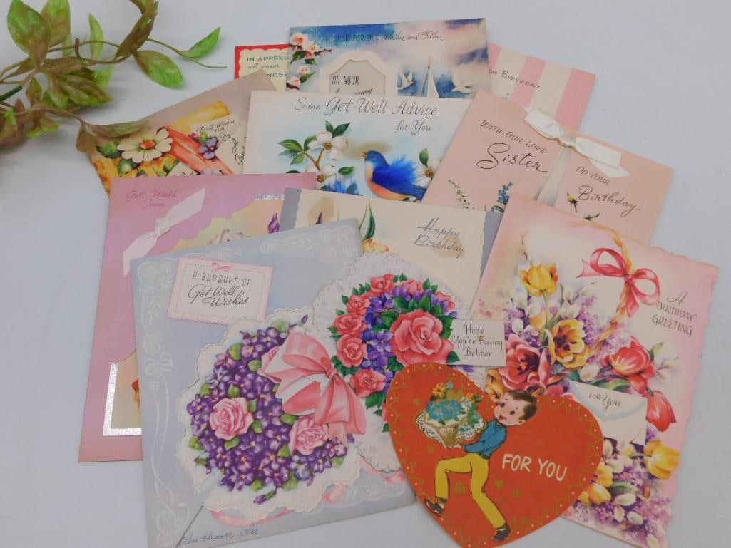 Lot of Vintage Greeting Cards with Floral and Heart Designs: Lot of Vintage Greeting Cards with Floral and Heart Designs