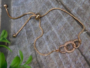 Rose Gold-Tone Adjustable Bracelet With Circle Design
