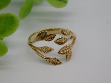 GOLD LEAF RING VINTAGE ANTIQUE