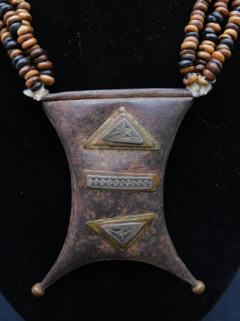 AFRICAN TRADE BEADS ROCK STONE LAPIDARY SPECIMEN (1 of 4)