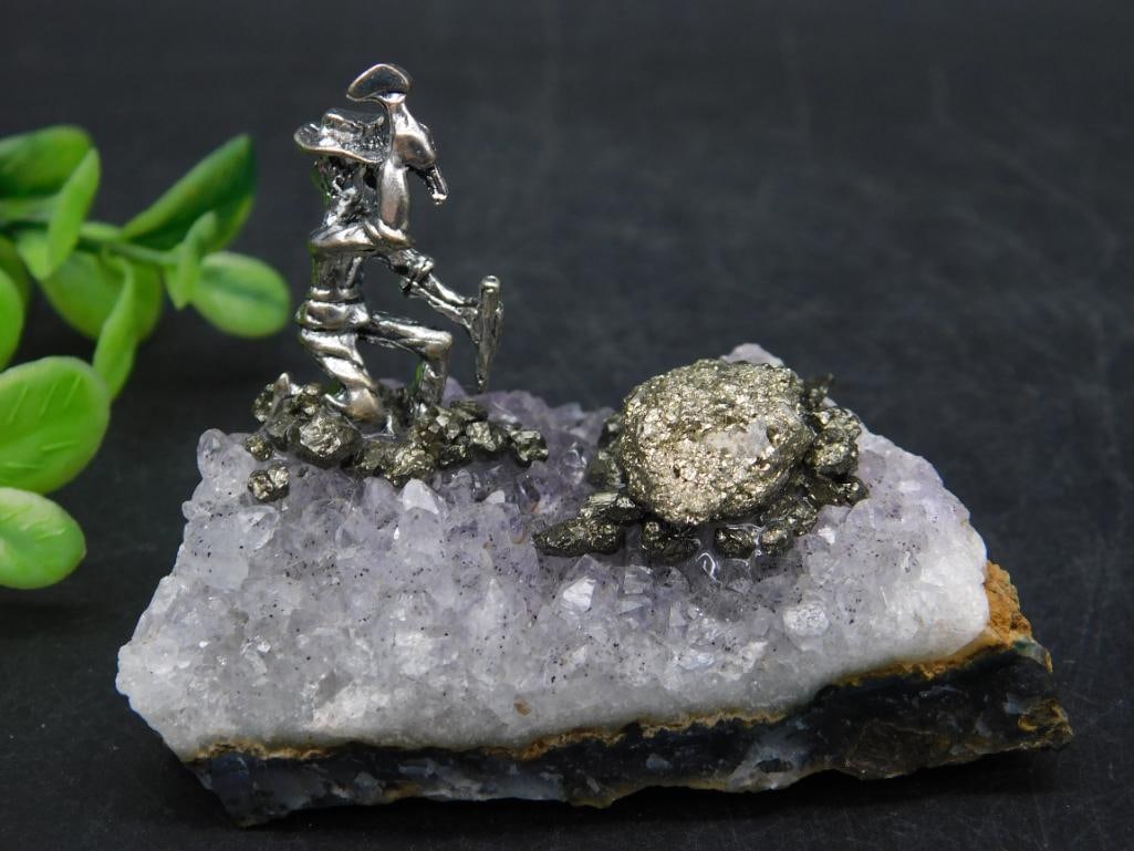 PYRITE MINER ON AMETHYST ROCK STONE LAPIDARY SPECIMEN: PYRITE MINER ON AMETHYST ROCK STONE LAPIDARY SPECIMEN