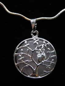 ROSE QUARTZ PENDANT ON STERLING SILVER CHAIN NECKLACE