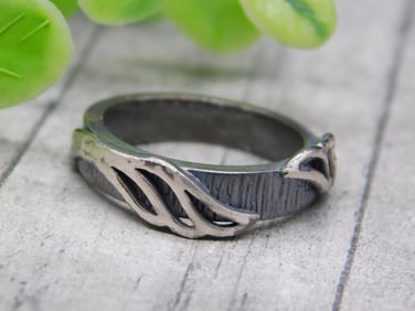 LEAF CLUSTER RING
