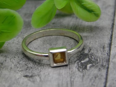 STERLING SILVER CITRINE RING