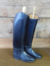 EQUESTRIAN RIDING BOOTS VINTAGE ANTIQUE