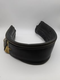 EQUESTRIAN LEATHER RIDING ACCESSORY